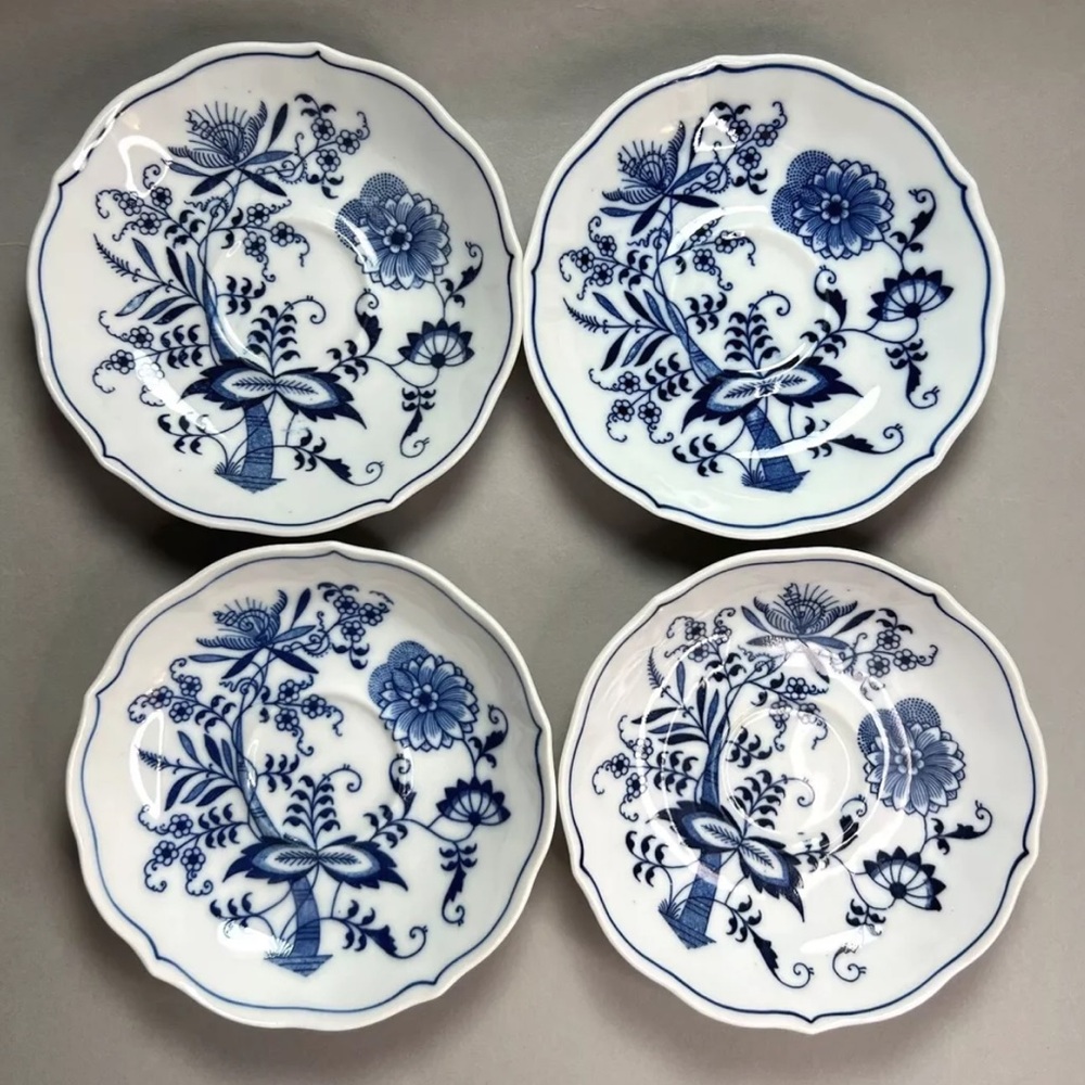 4- Blue Danube Japan Blue Onion (4)  ORIGINAL Fine China saucers